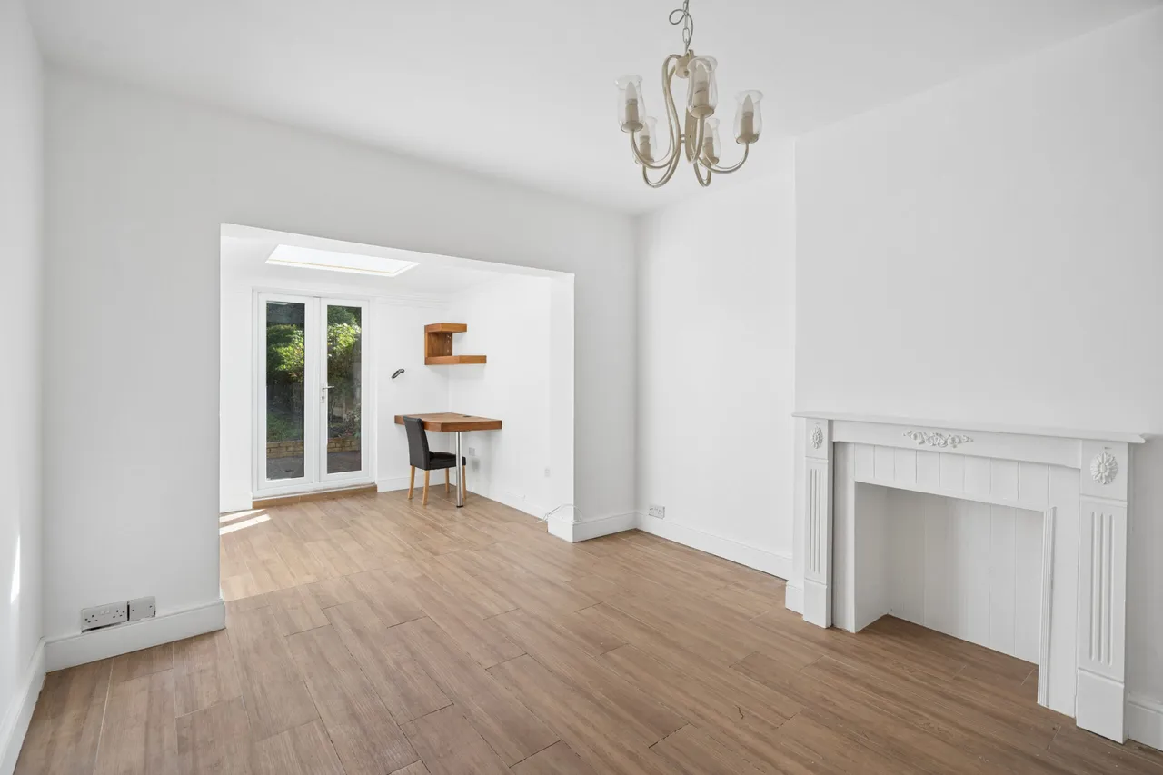 Aldenham Road, Bushey, WD23, photo 2