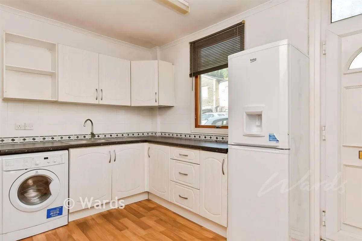 Upper Luton Road, Chatham, ME5, photo 2