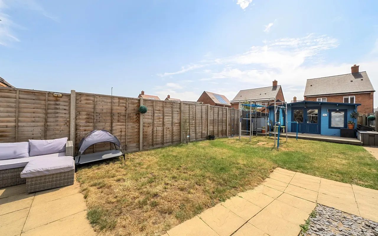 Greenkeepers Road, Great Denham, Bedford, photo 3