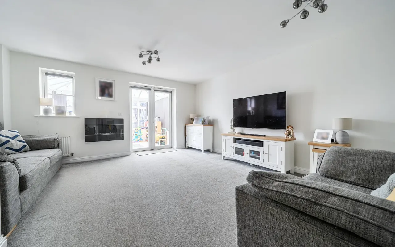 Greenkeepers Road, Great Denham, Bedford, photo 4