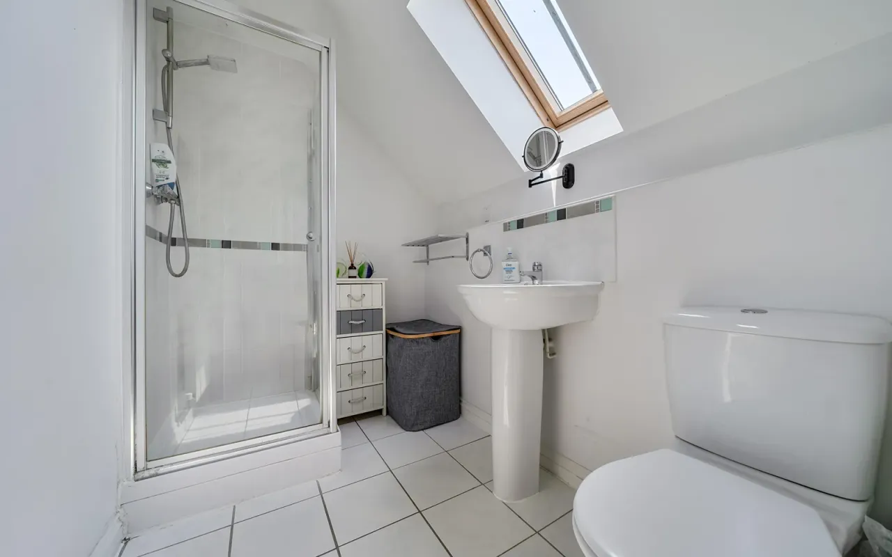 Greenkeepers Road, Great Denham, Bedford, photo 15