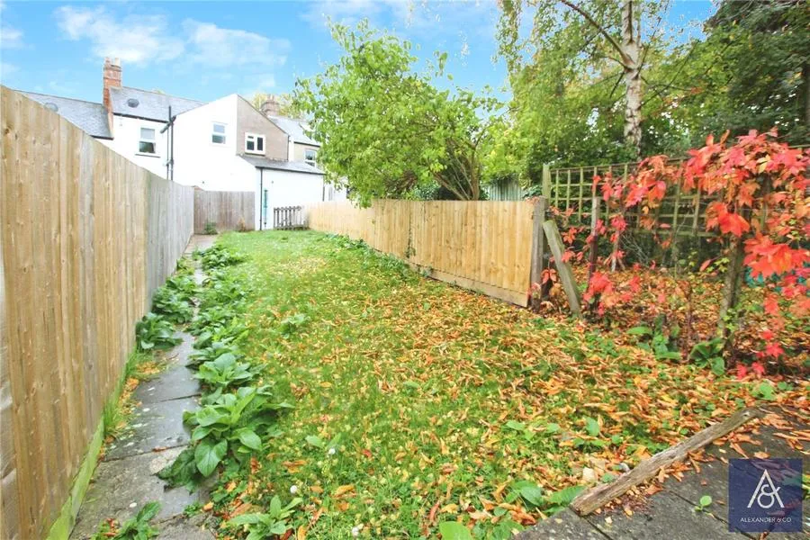 High Street, Brackley, NN13, photo 18