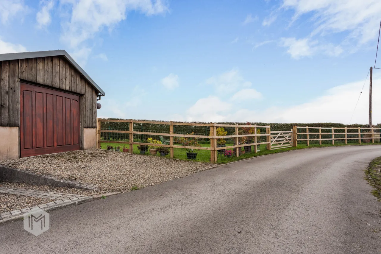 The Barn Withins Lane, Radcliffe, Manchester, M26 2LA, photo 41