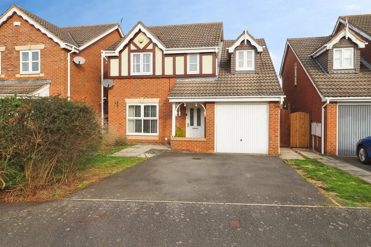 4 bed house for sale, Sandpiper Close, Bingham, NG13