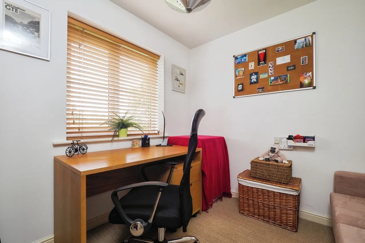 Sandpiper Close, Bingham, NG13, photo 17