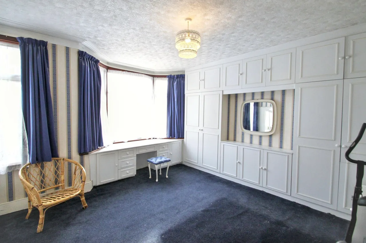 Wickham Road, London, E4, photo 4