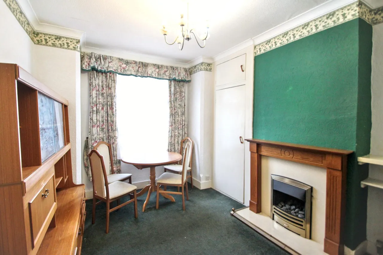 Wickham Road, London, E4, photo 7