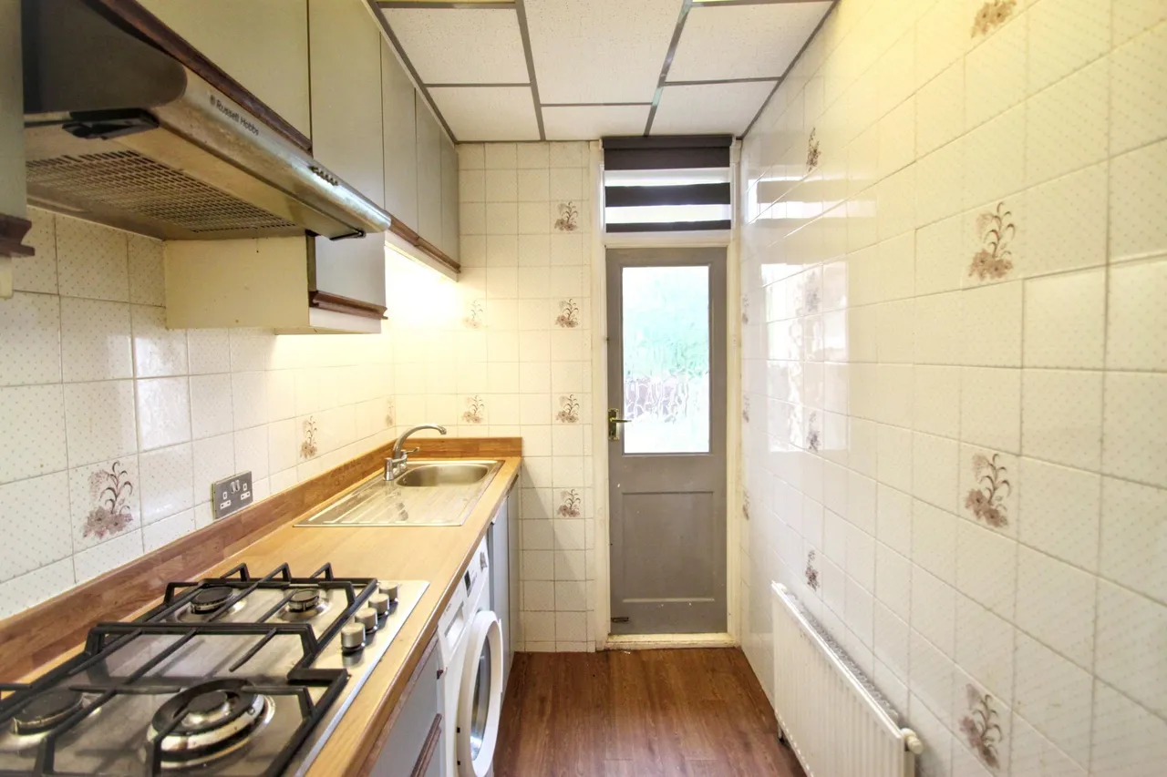 Wickham Road, London, E4, photo 12