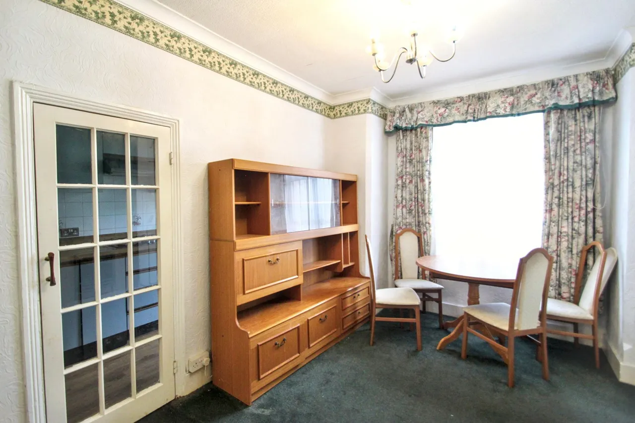 Wickham Road, London, E4, photo 9