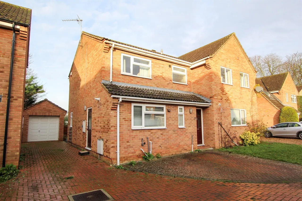 Henry Morris Road, Impington, CB24, photo 2