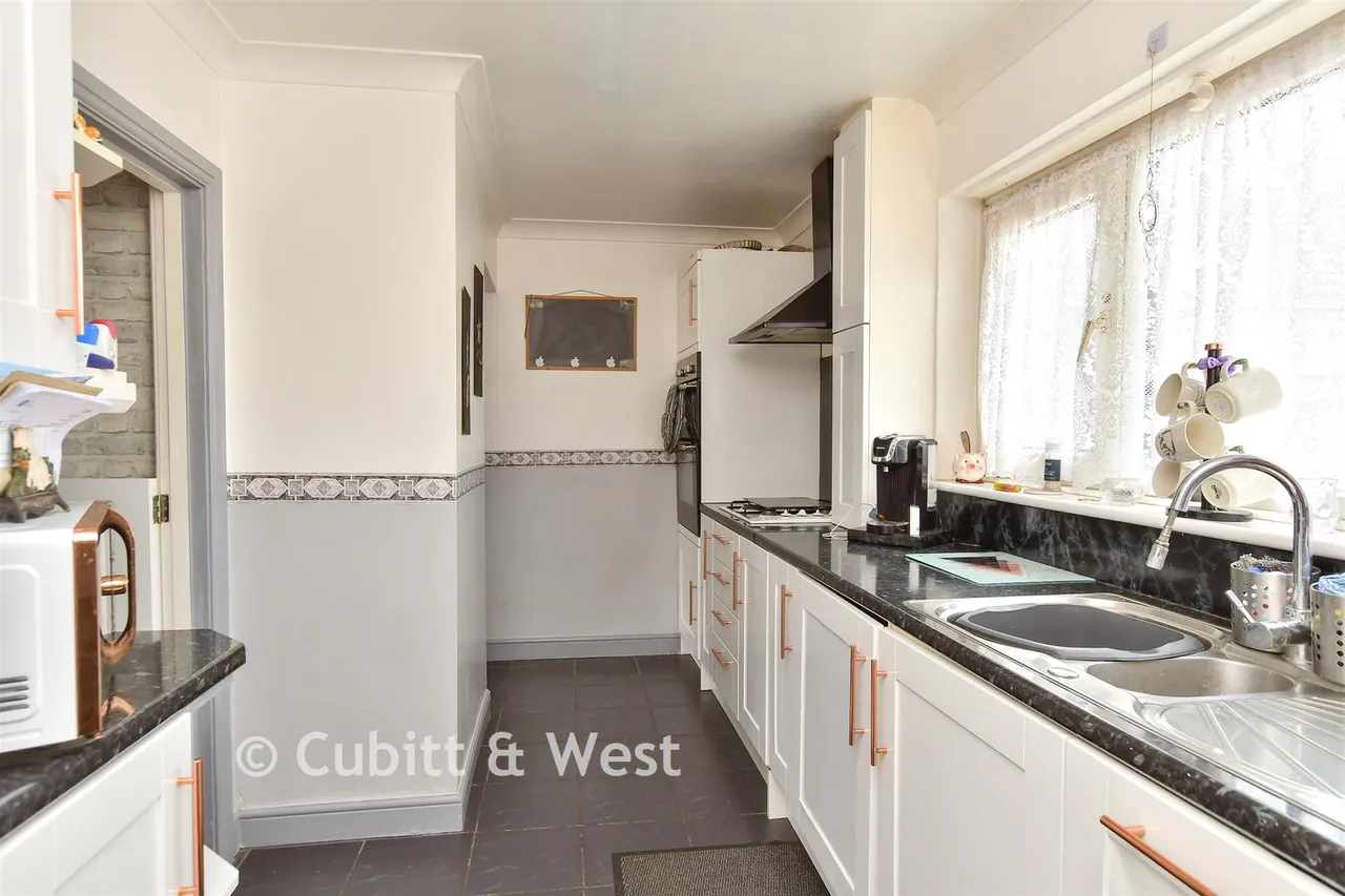 Hunston Close, Brighton, BN2, photo 4