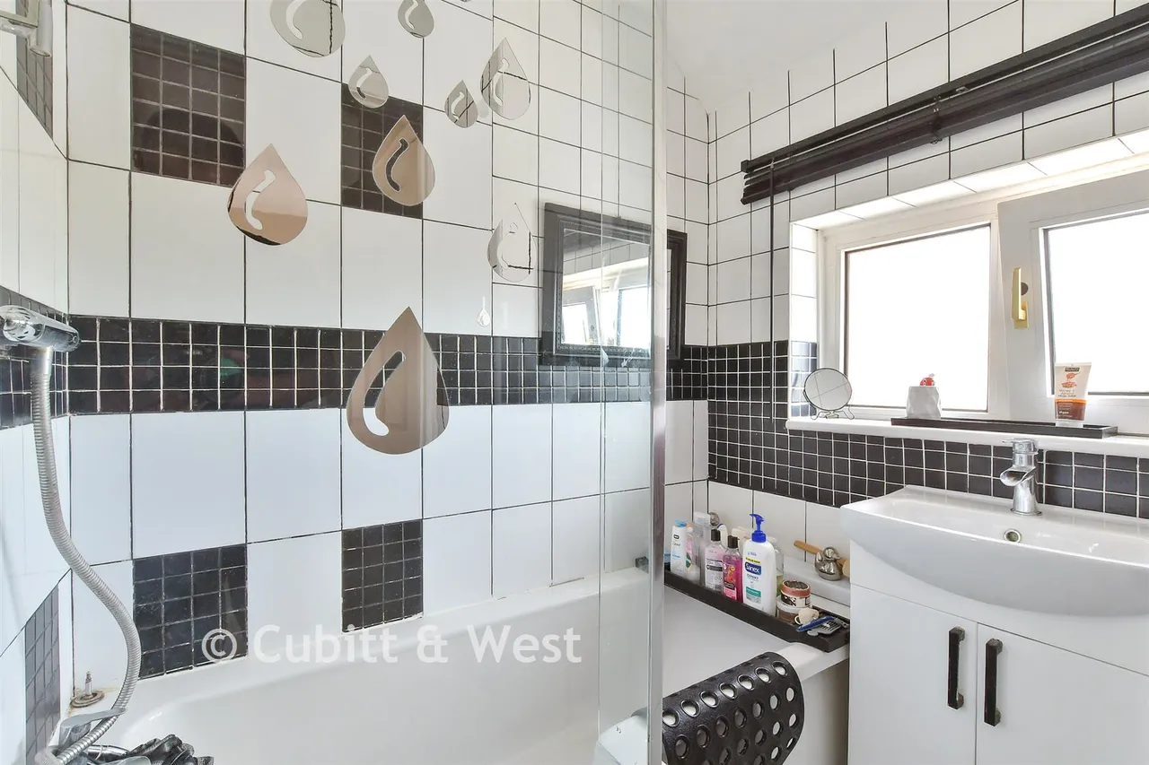 Hunston Close, Brighton, BN2, photo 8
