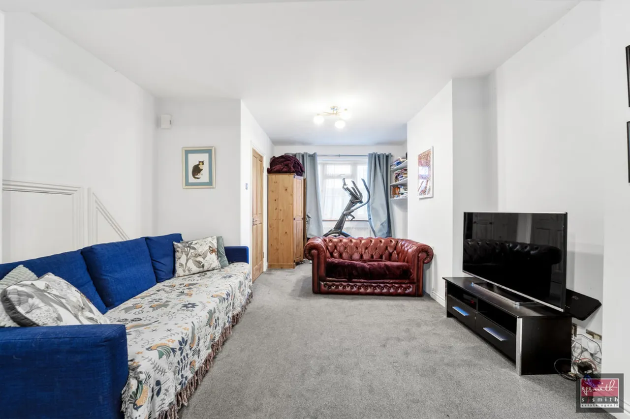 Marlborough Road, Ashford, photo 6