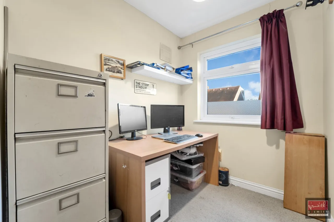 Marlborough Road, Ashford, photo 10