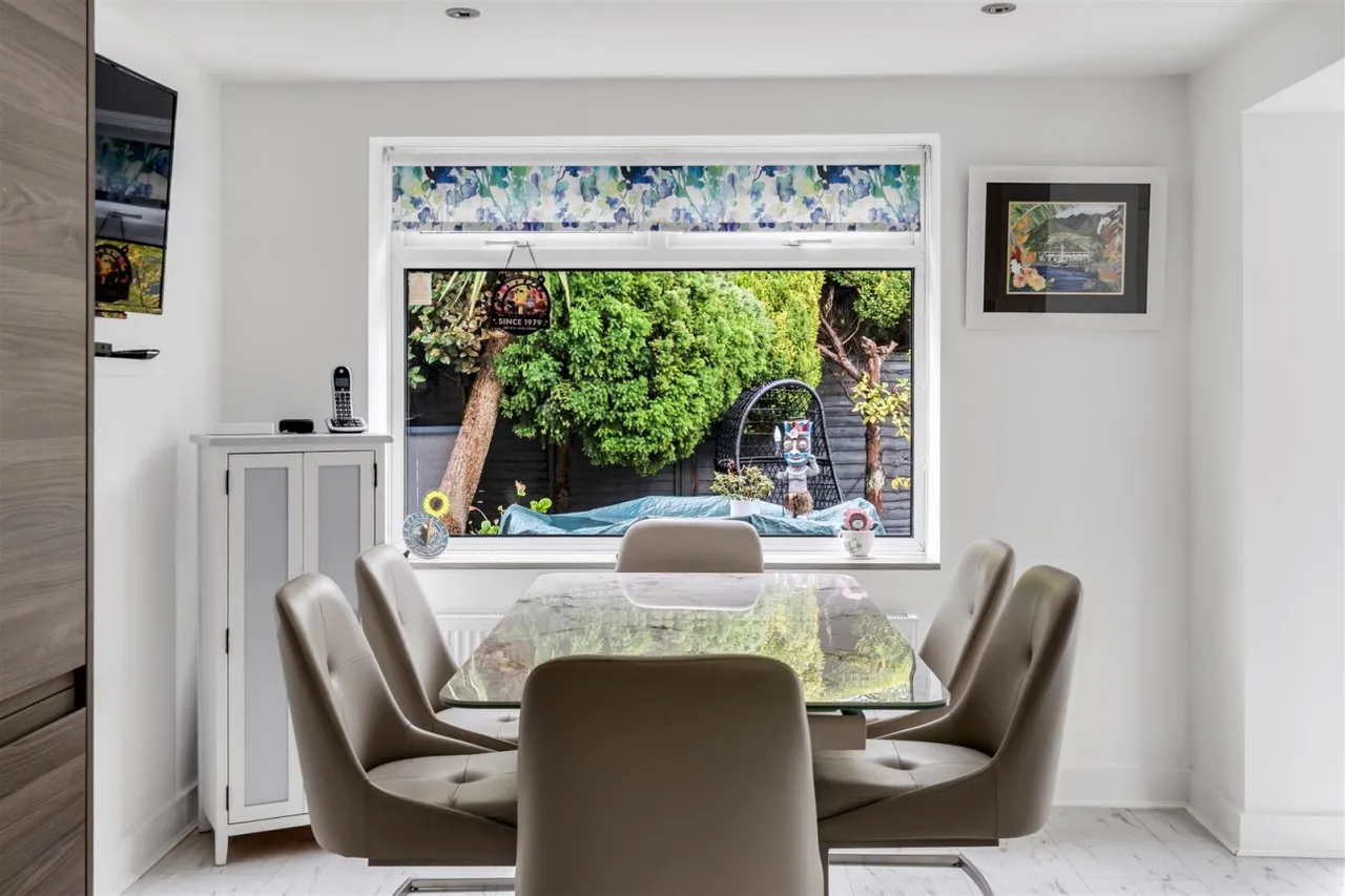 Hillside Road, Corfe Mullen, BH21, photo 5