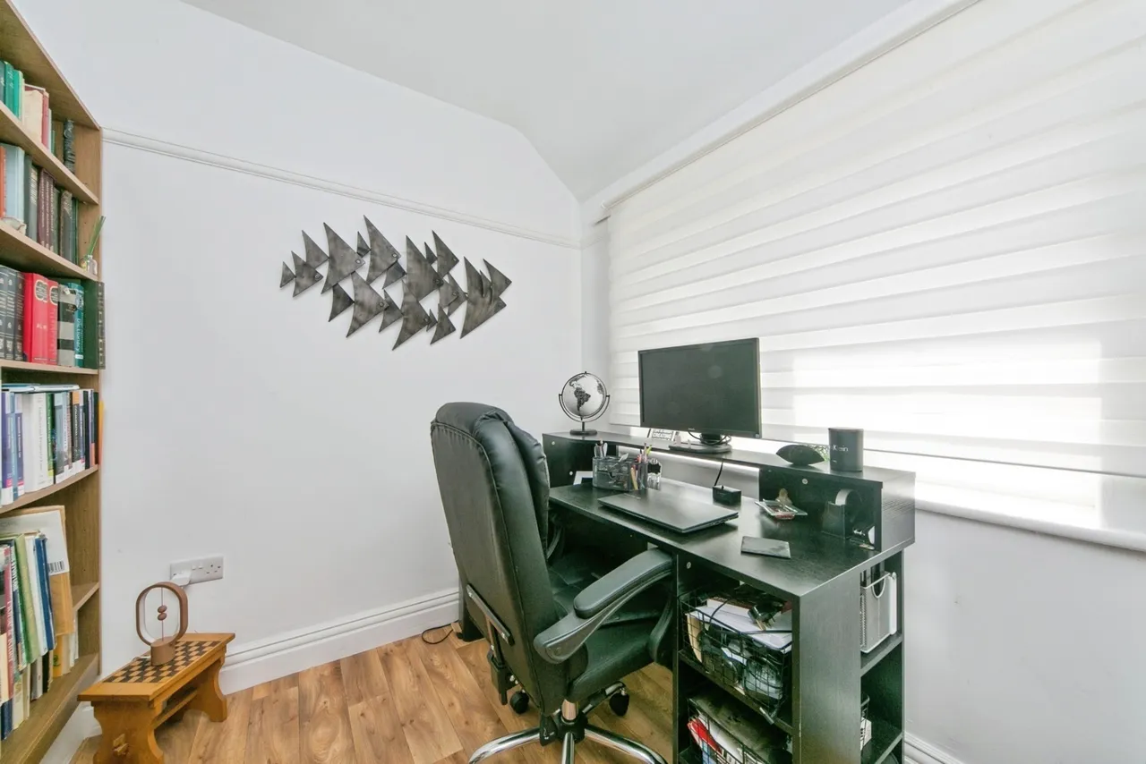Endsleigh Road, Old Colwyn, LL29, photo 15
