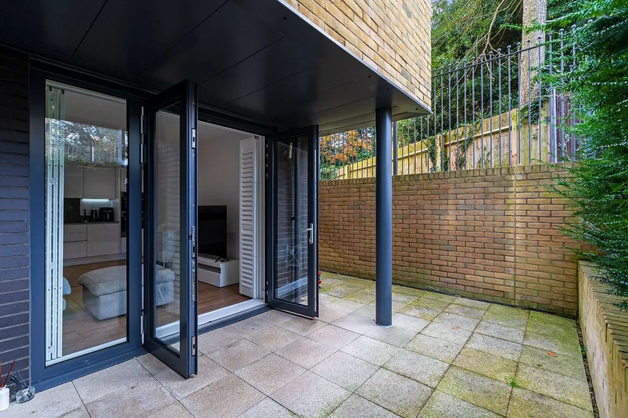 Pipit Drive, Putney, SW15, photo 14