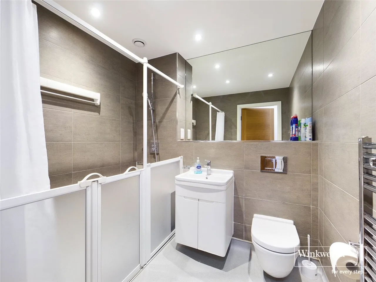 Palm Court, Alpine Road, Kingsbury, NW9, photo 10