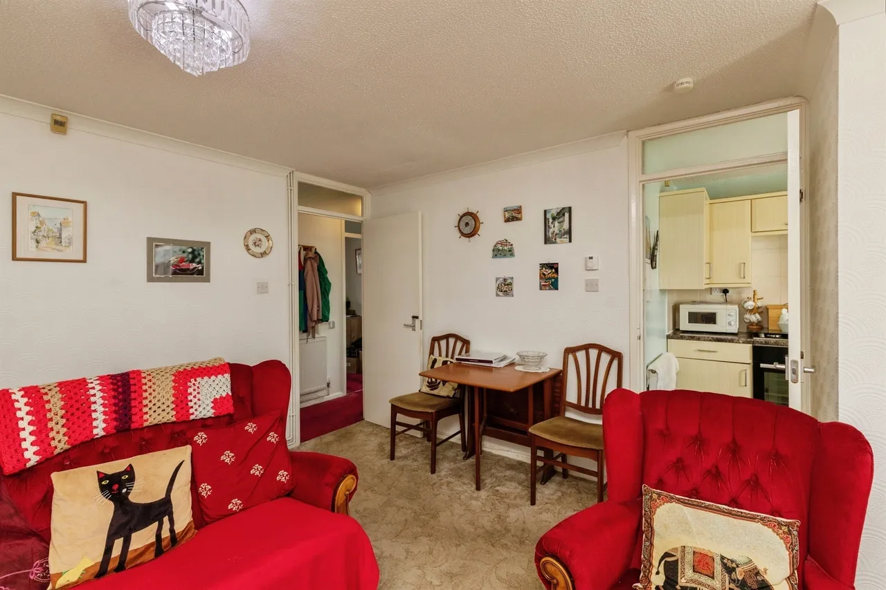 Nutfield Grove, Filton, BS34, photo 6