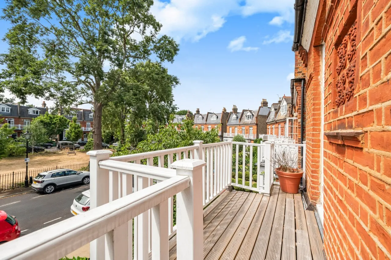 Lawn Crescent, Richmond, TW9, photo 6