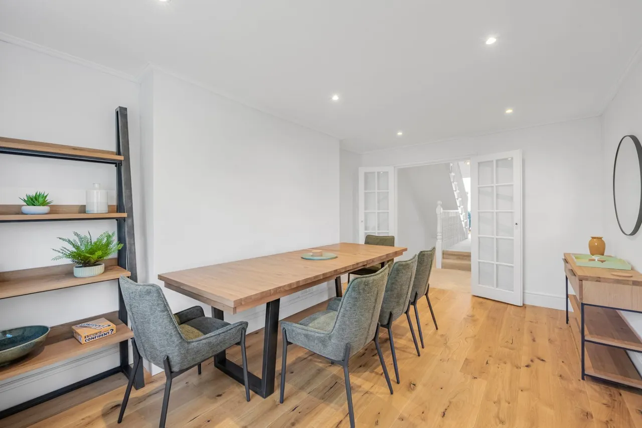 Lawn Crescent, Richmond, TW9, photo 3
