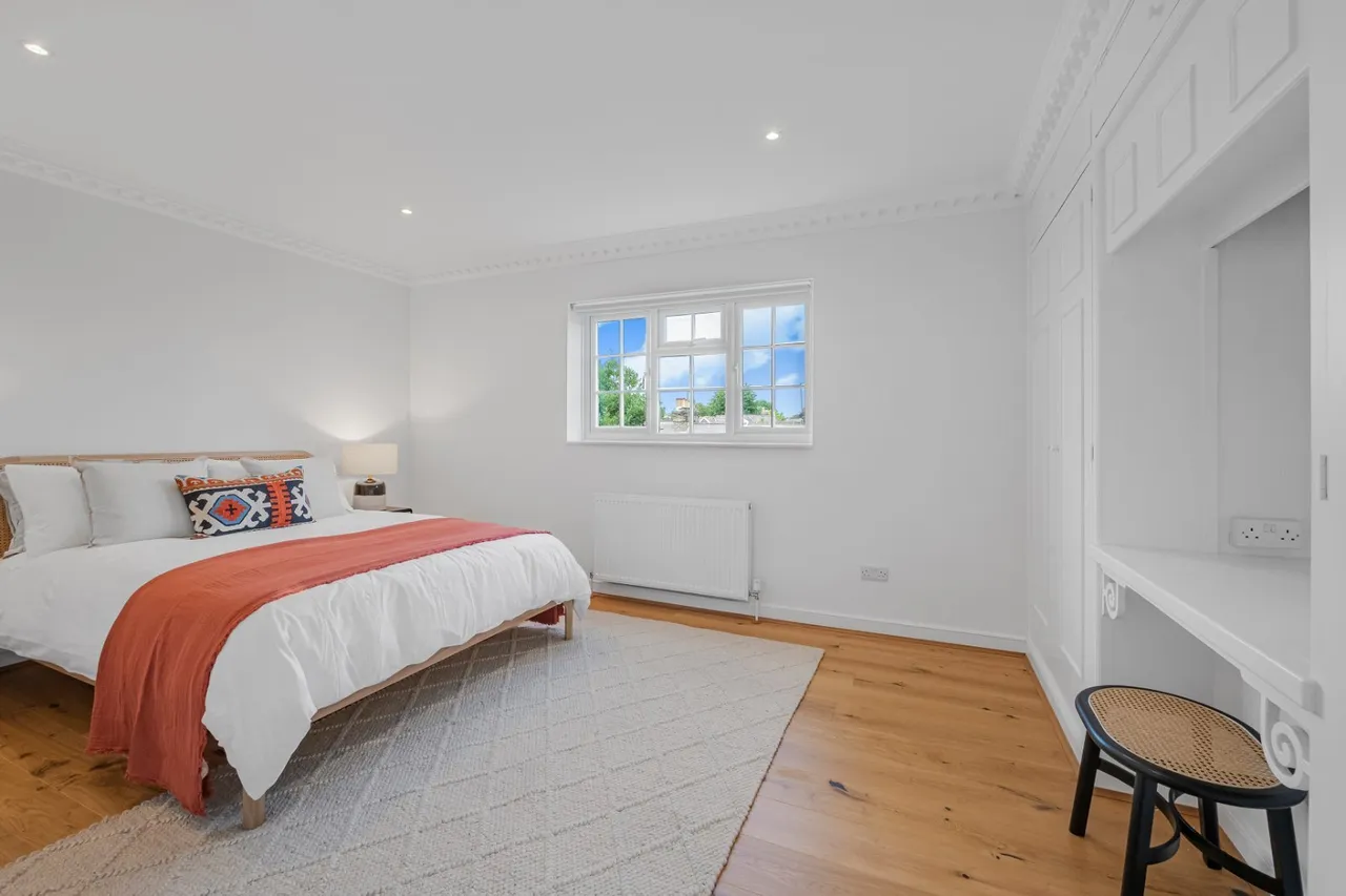 Lawn Crescent, Richmond, TW9, photo 7