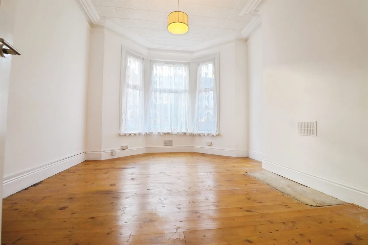 Kingsland Road, Cardiff, CF5, photo 2