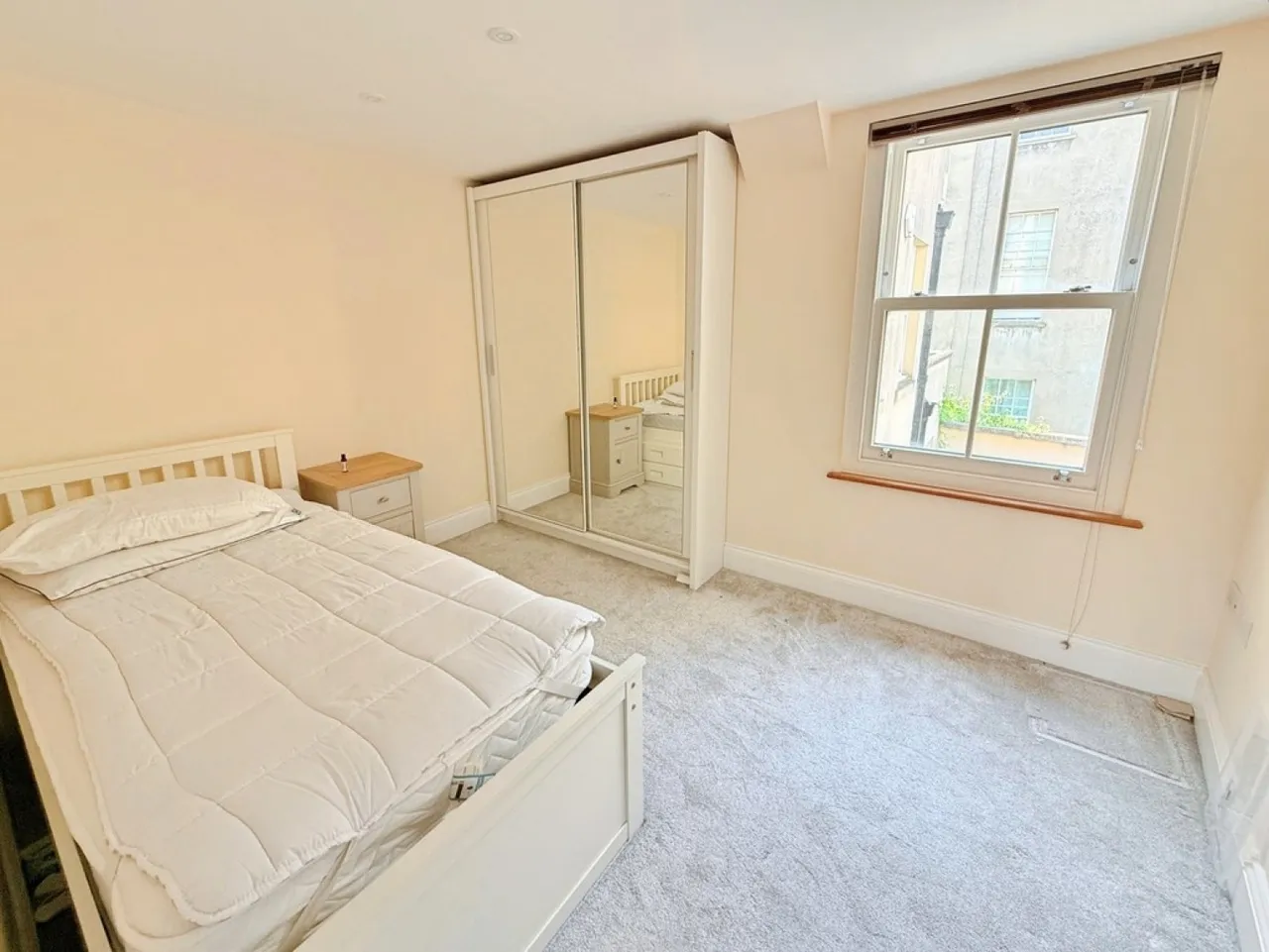 St Georges Place, photo 10