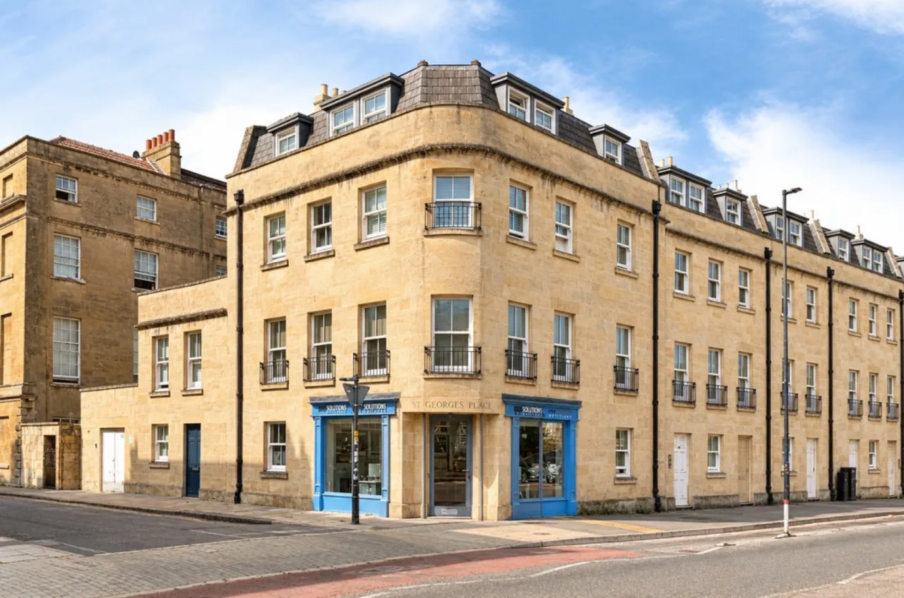 2 bed flat for sale — St Georges Place