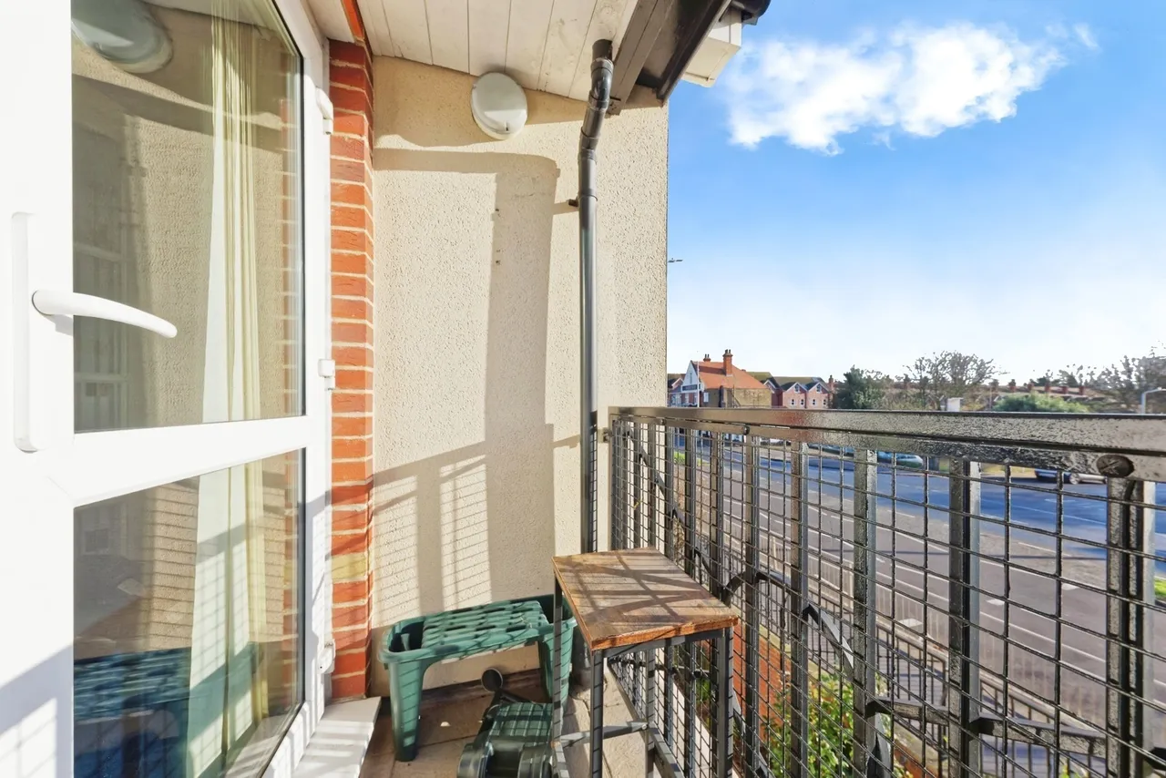 The Grove, Westgate-On-Sea, CT8, photo 11