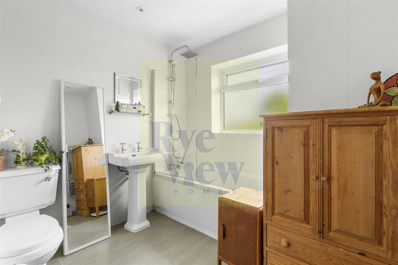 High Wycombe, Not specified, HP11 2TZ, photo 13