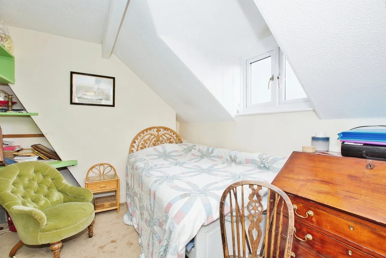 Colmer Road, Yeovil, BA21, photo 14