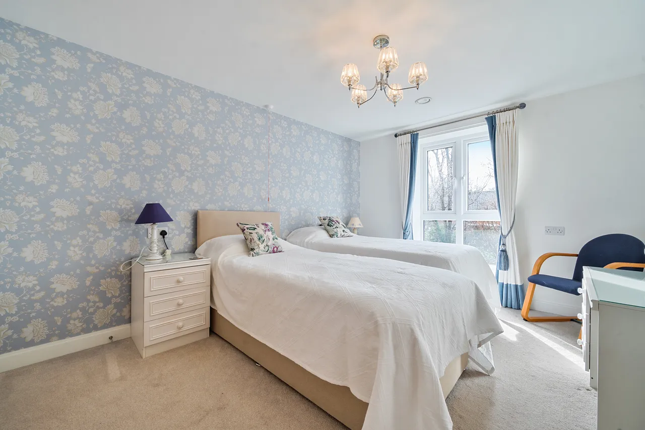 Reading Road, Henley-On-Thames, RG9, photo 11
