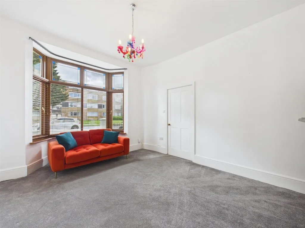 Wendover Road, Aylesbury, photo 8