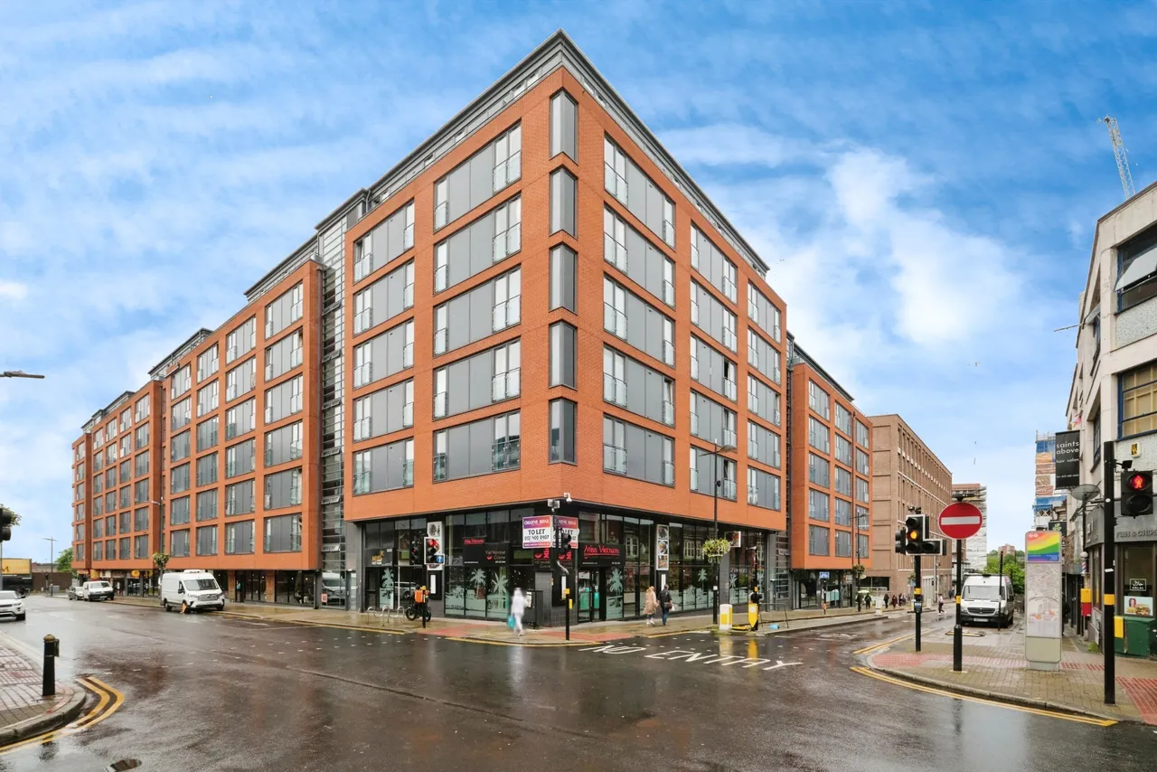 2 bed flat for sale, Bromsgrove Street, Birmingham, B5