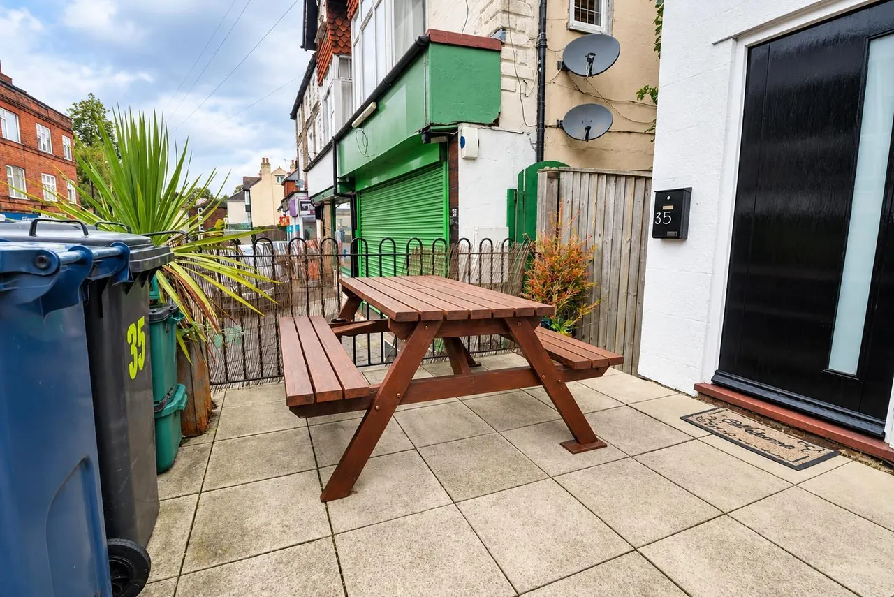 Totteridge Road, HP13, photo 6