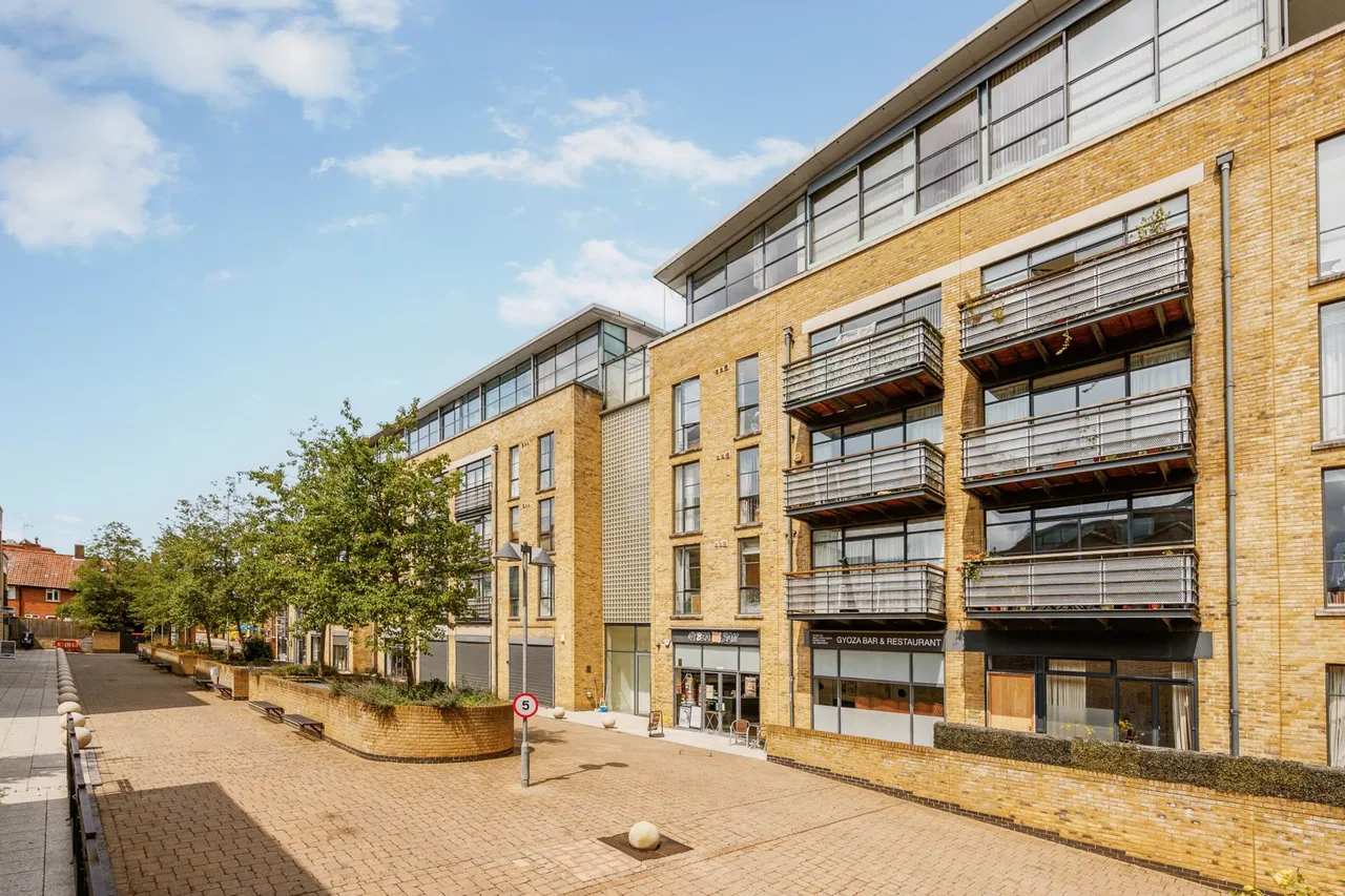 Ferry Lane, Ferry Quays, TW8 0AT, photo 12