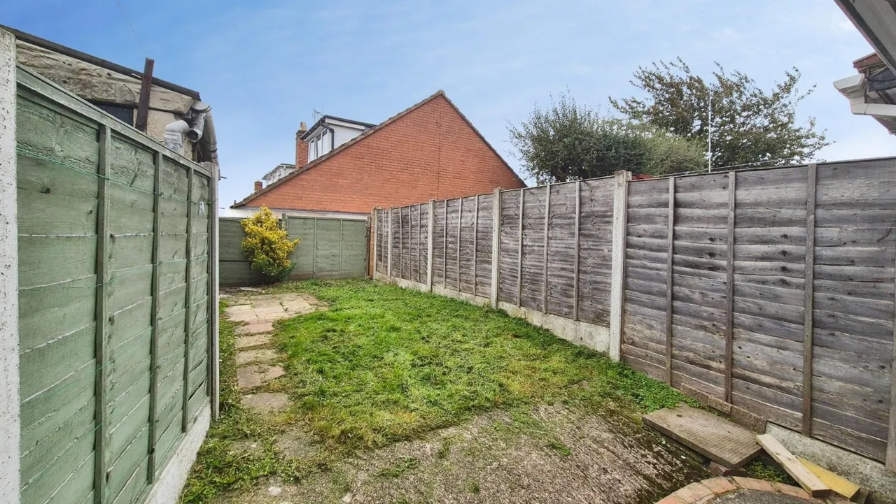 Hunter Avenue, Burntwood, WS7, photo 17