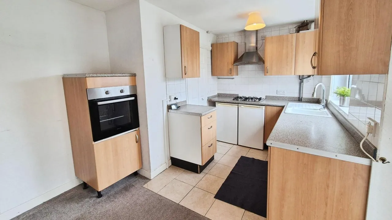 Hunter Avenue, Burntwood, WS7, photo 3