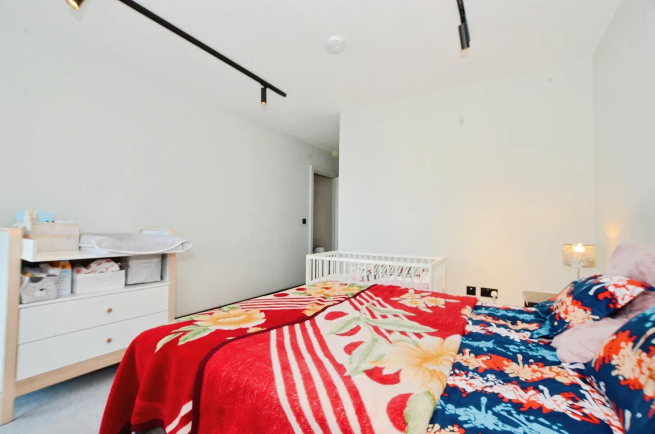 Merrick Road, Southall, UB2, photo 9