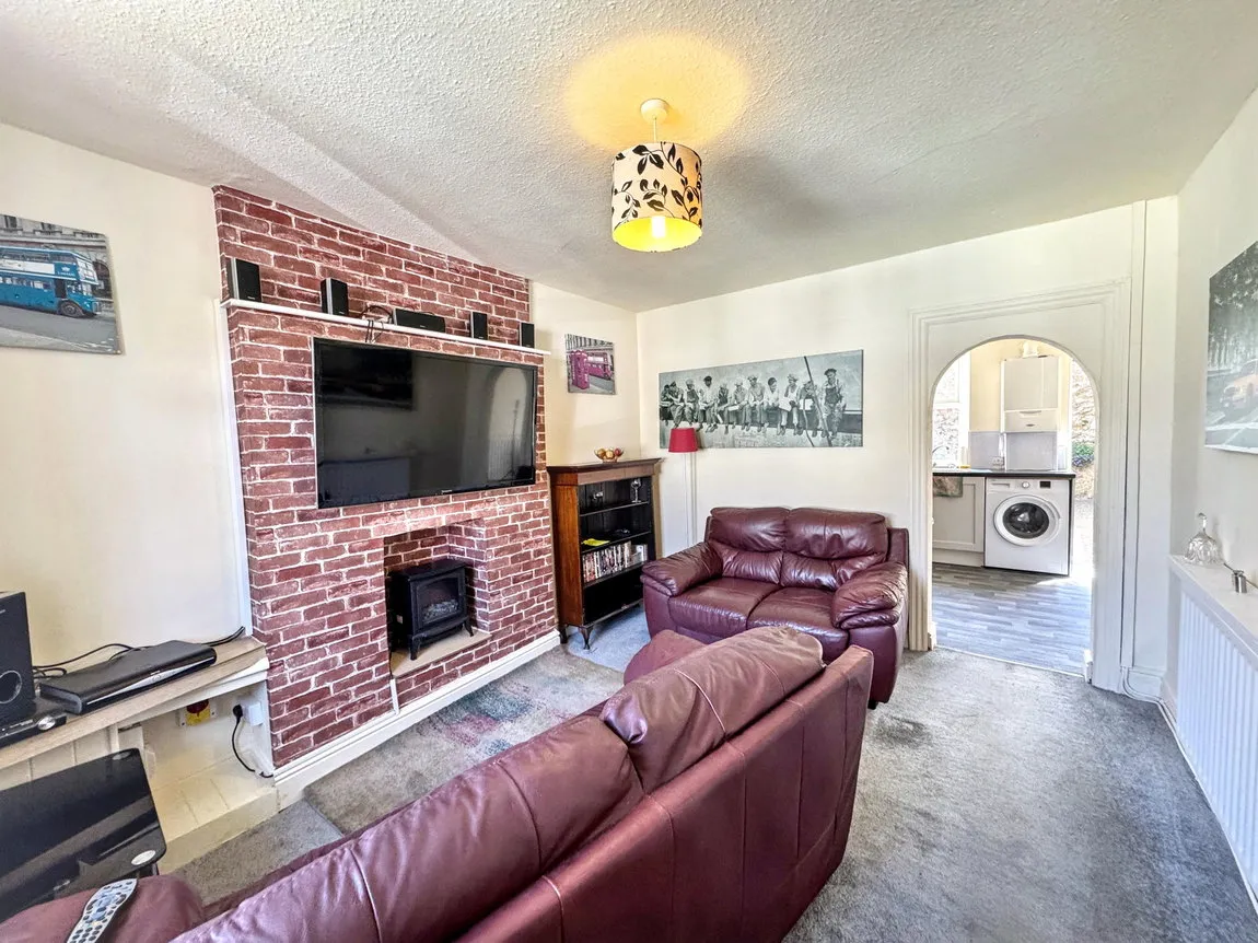 Wellington Road, Old Colwyn, Colwyn Bay, Conwy, LL29 9ND, photo 2