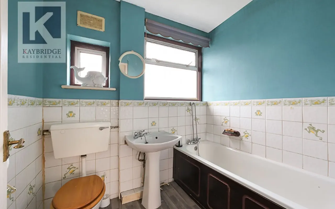 Esher Avenue, Cheam, SM3, photo 10