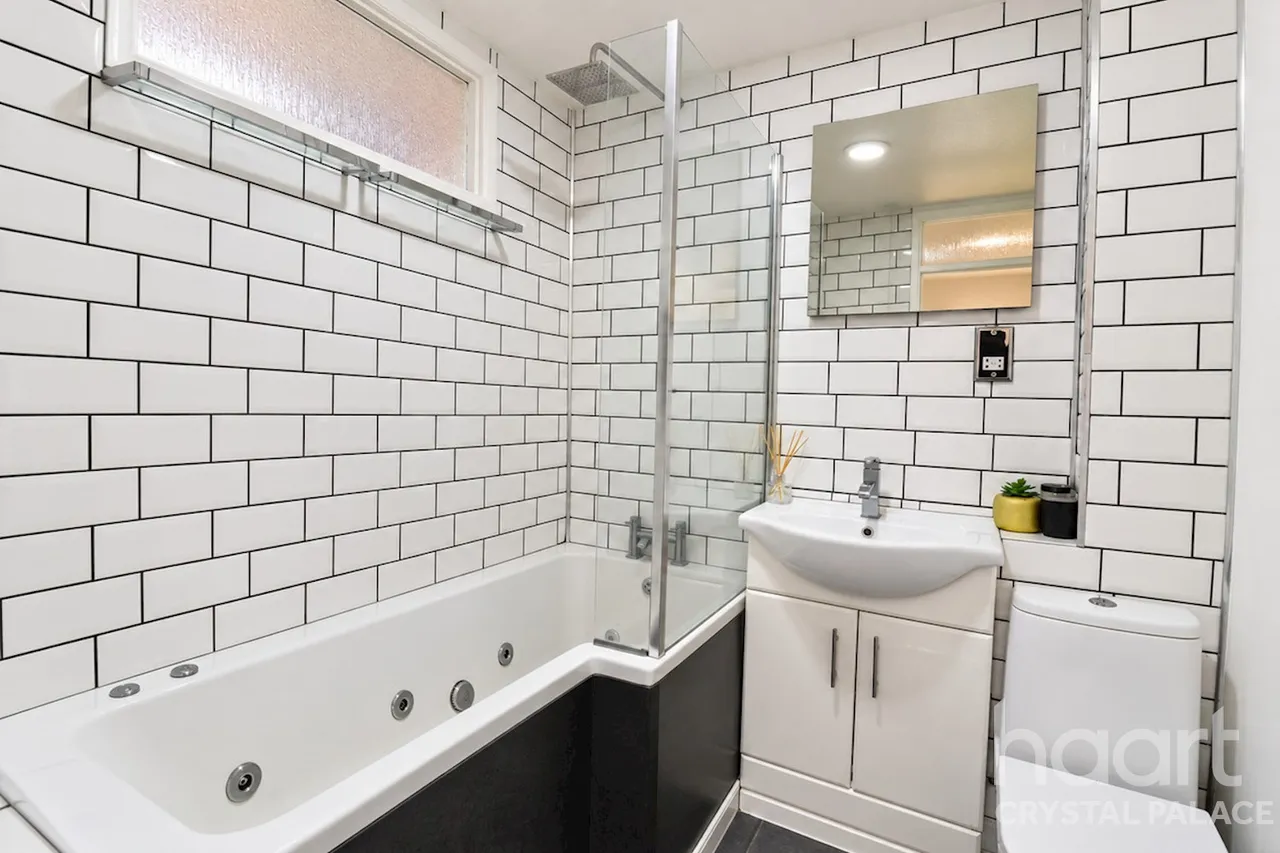 Ardent Close, London, SE25, photo 5