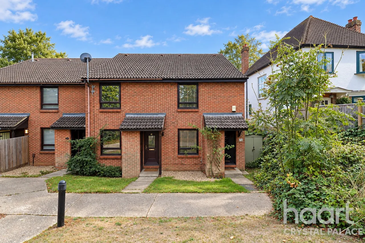 1 bed house for sale, Ardent Close, London, SE25