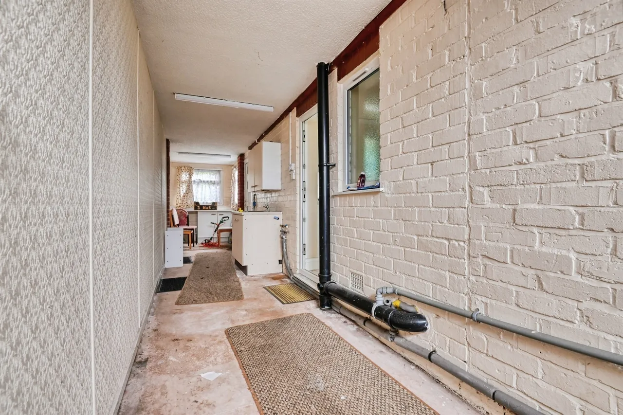 Sandhurst Avenue, Birmingham, B36, photo 11