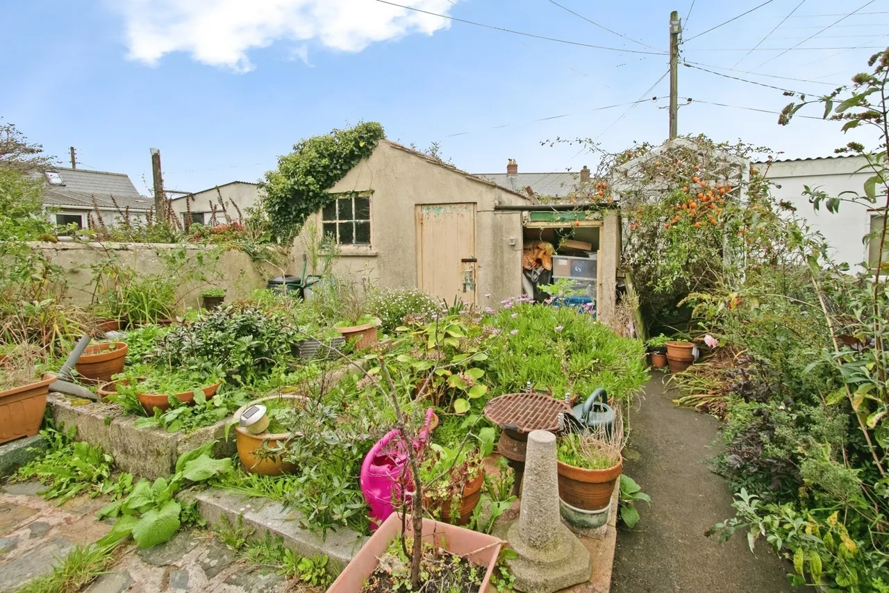 Hughville Street, Camborne, TR14, photo 6