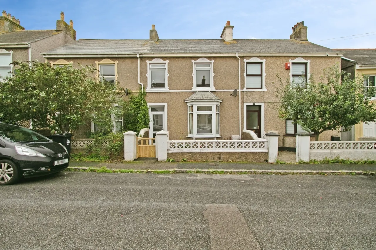 3 bed property for sale, Hughville Street, Camborne, TR14
