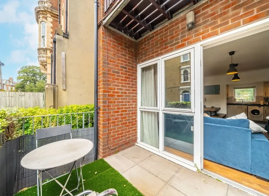 Ferndale Road, Clapham, SW4, photo 8