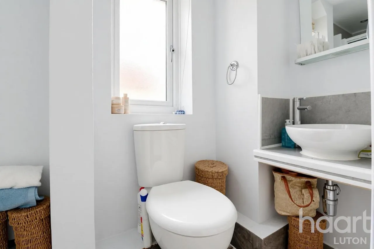 Markyate Road, Luton, LU1, photo 29