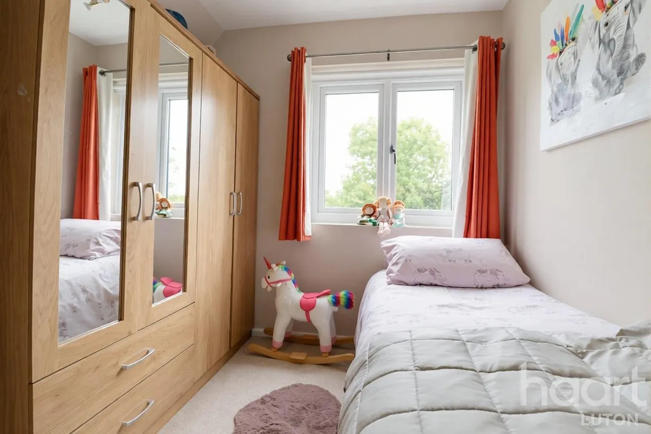 Markyate Road, Luton, LU1, photo 32
